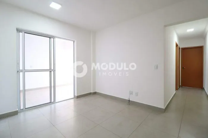 Apartamento disponível para locação no bairro Novo Mundo.