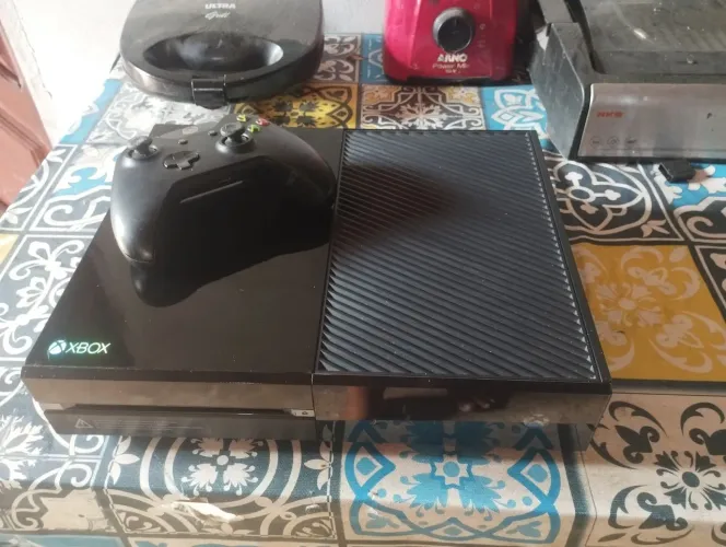 Xbox one fat com defeito do plim