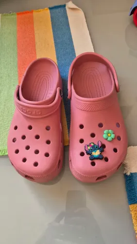 Crocs rosa