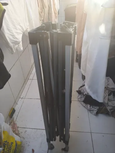 Vendo tenda gazebo 3x3 sem lona
