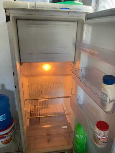 Vendo geladeira Electrolux