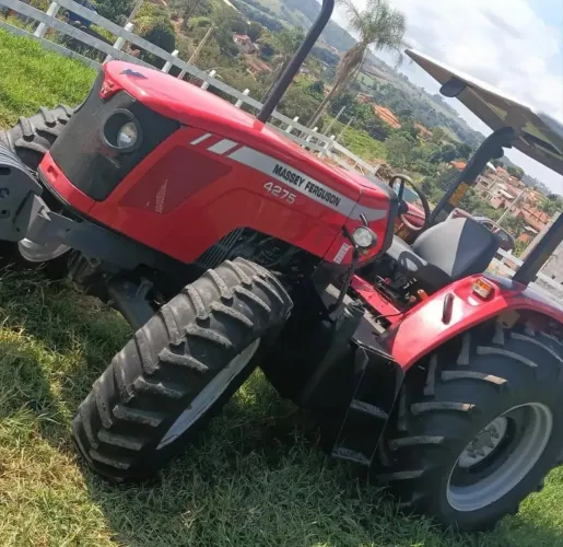 Trator Massey Fergunson 4272 4.000 horas - Parcele