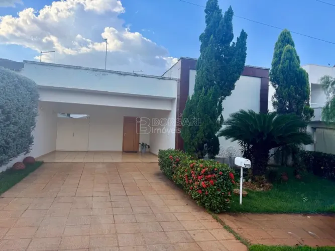Locação de Casas / Condomínio na cidade de Araraquara