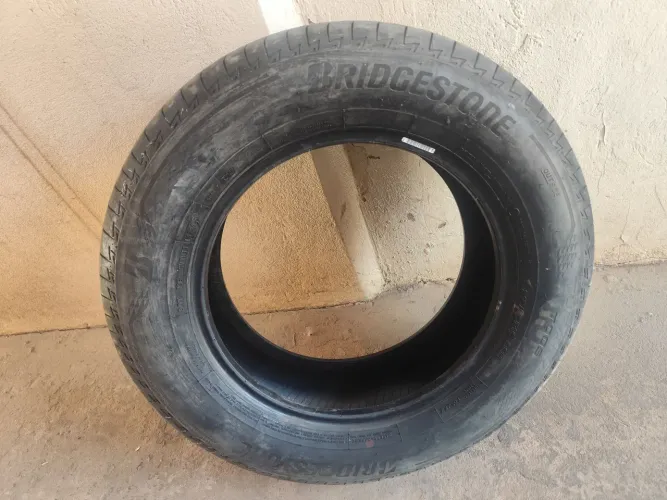 Pneu muito bom!! Bridgestone 215/65 R16