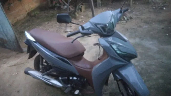 Moto do modelo Shineray  semi nova 