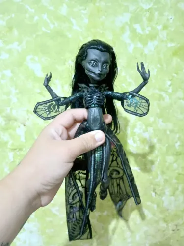 Alien monstro high teste reserva, por favor não comprar