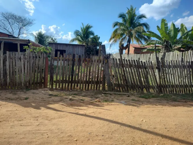 Vende se terreno