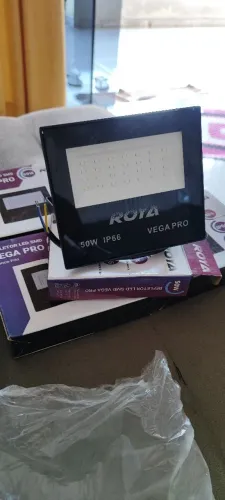 Vendo refletor roya 50w Vega pro