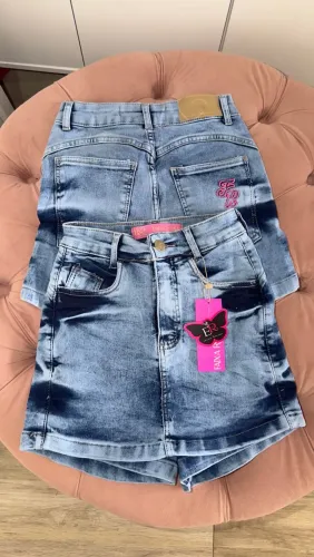 Short saia