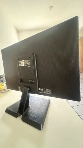 Monitor gamer 20 polegadas pra vender rápido.