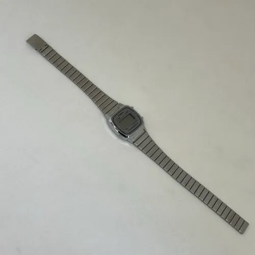relogio casio la670 wa-7 prateado com cinza sem pilha e sem fecho muito novo 09