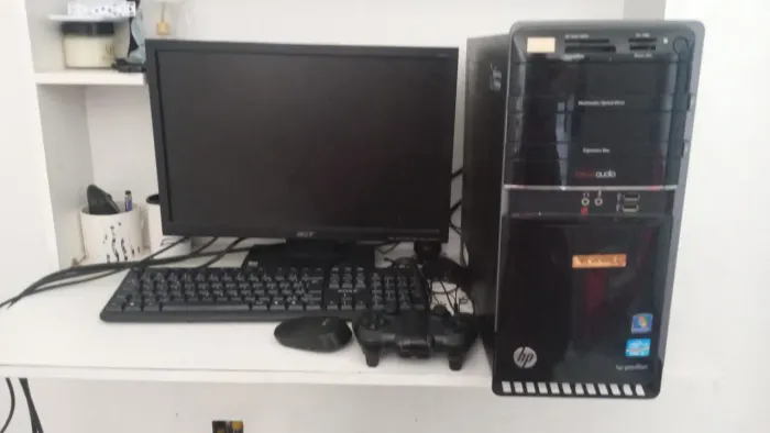 Vendo um PC completo usado