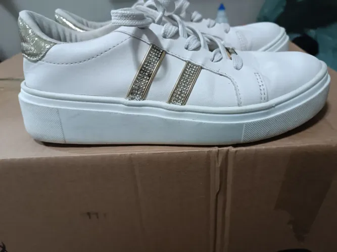 Tênis casual feminino 
