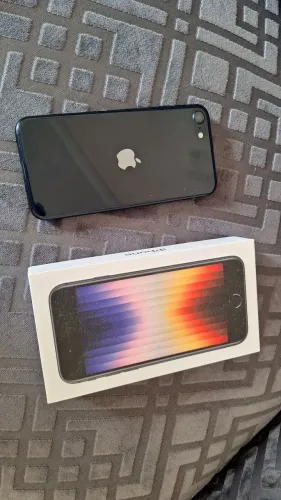 Iphone se 2022 3 geração 