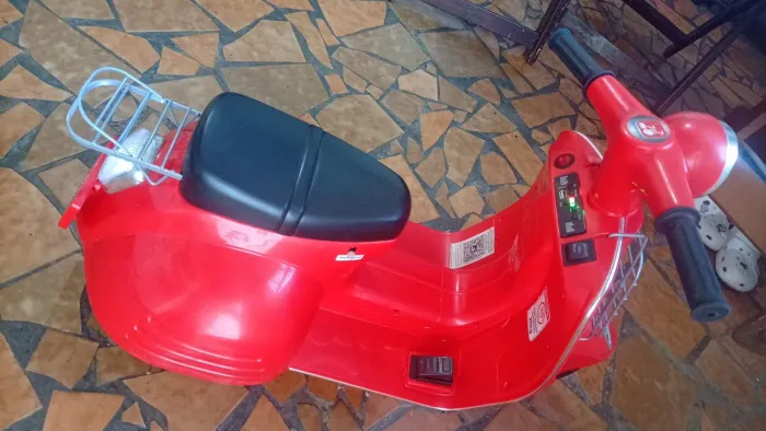 Lambreta vermelha