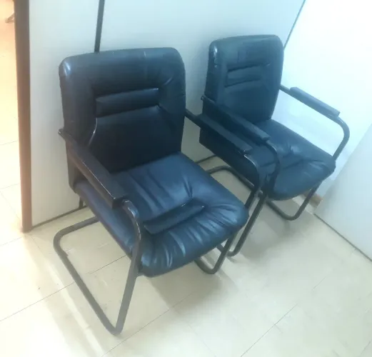 Vendo 2 cadeiras de escritório