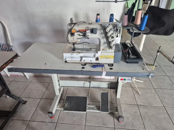 Vendo maquina industrial siruba