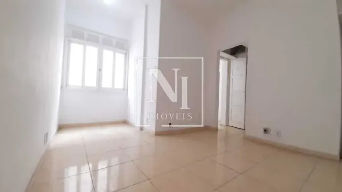 Apartamento : / Residencial / Copacabana