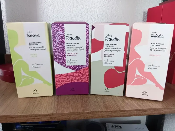 Kit 4 Caixas De Sabonete Natura Tododia - Pronta Entrega