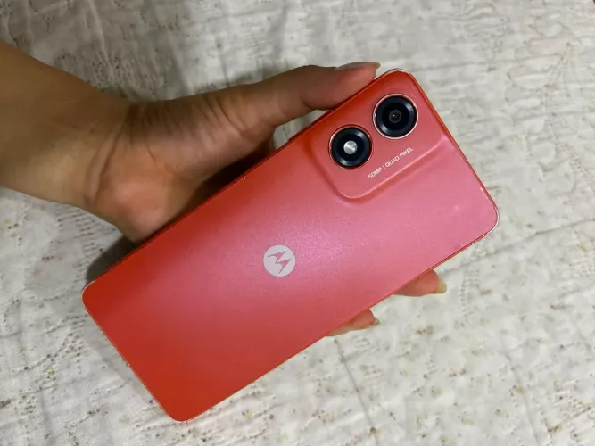 Moto G 04s $300