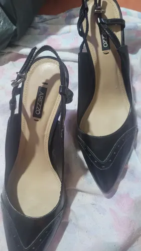 Scarpin preto arezzo 36
