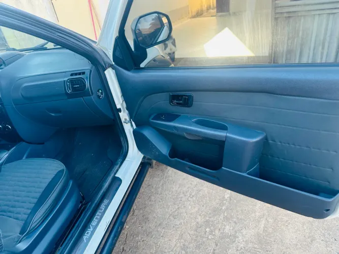 Fiat Strada Adventure1.8/ 1.8 Locker Flex CD 2015