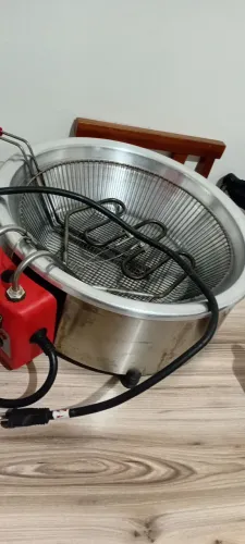 Fritadeira elétrica 7 litros