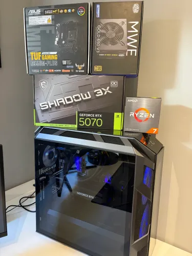 Pc gamer Ryzen 7 5700 Rtx 5070 16gb
