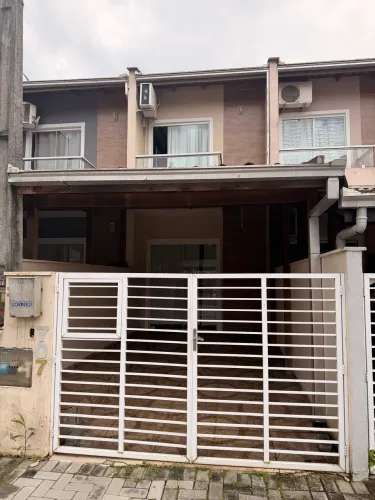 Vende-se ótimo geminado