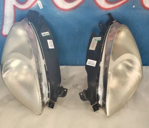 Par Farol Citroen Ksara Picasso Original Usado 