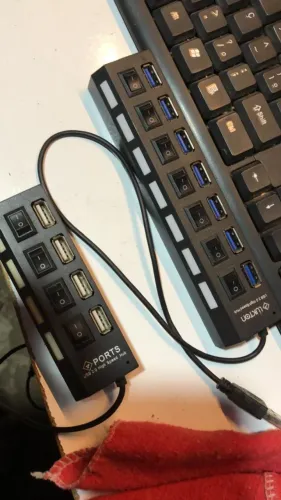 Hub USB 7 Portas com Interruptor Liga/Desliga para PC e Notebook