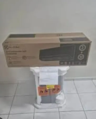 Ar Condicionado 9000 BTU - gela mais de uma cômodo 