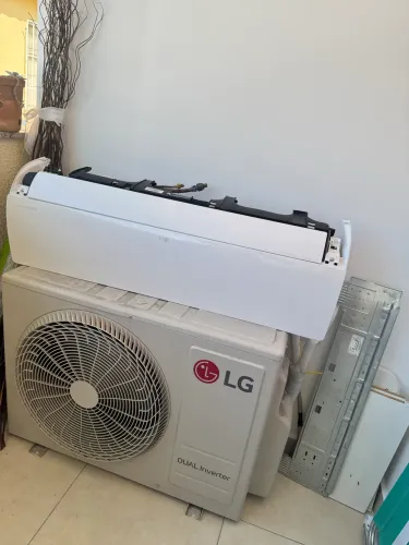 Ar condicionado LG DUAL INVERTER - 24 btu semi novo