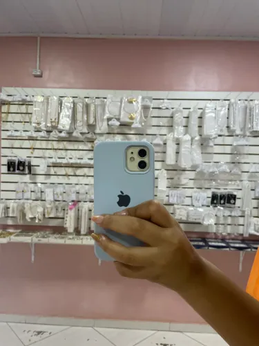 iphone 12 ,79%