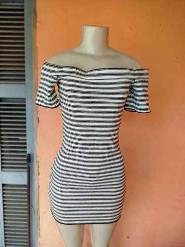 Vestido Canelado Listras - Zara
