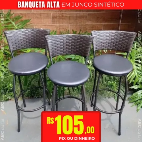BANQUETA ALTA EM JUNCO SINTÉTICO