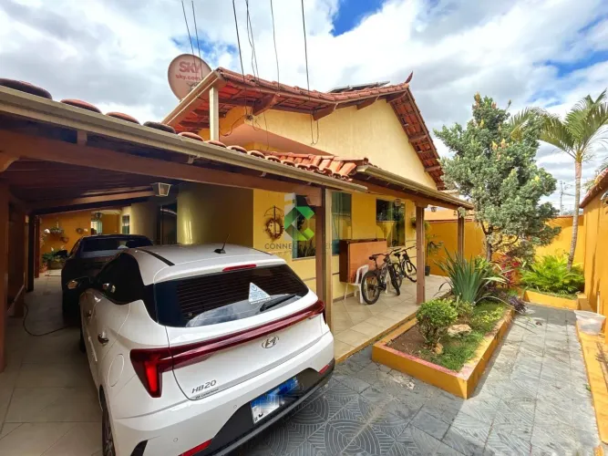 Casa para Venda em Contagem, Novo Riacho, 3 dormitórios, 1 suíte, 3 banheiros, 4 vagas