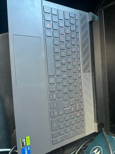 Notebook Dell G15. Não liga i5 sem memória 16 de memória e ssd512
