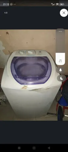 Máquina de lavar com defeito