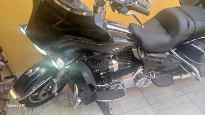Harley! Ultra electra glide limited
