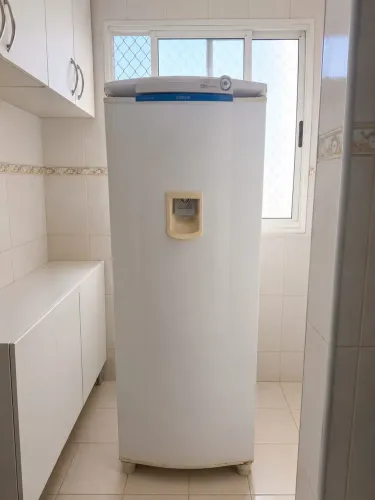Geladeira Consul 360L - degelo seco