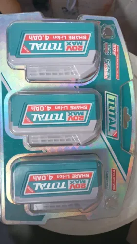 Kit profissional com 3 baterias de 4 Ah total