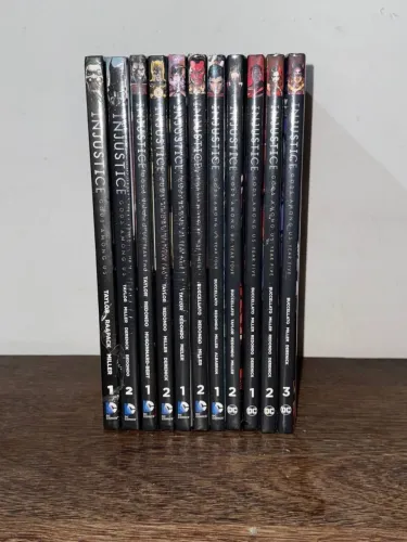 DC Injustiça 11 volumes Capa Dura