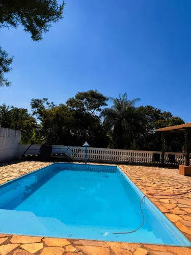 CASA DE PISCINA EM IBIRITÉ