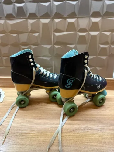 Patins 4 Rodas Número 36