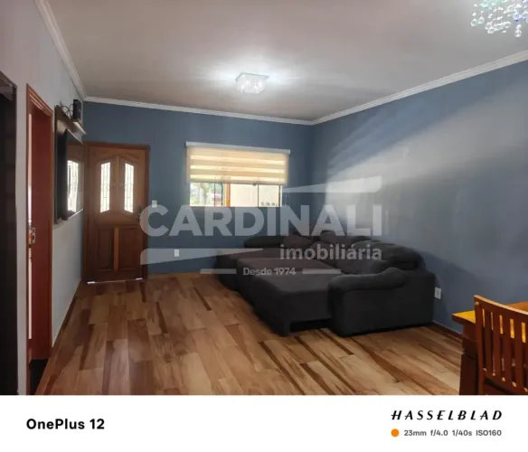 Casa Térrea em condomínio fechado e seguro próximo de mercados, posto de combustível, e fá