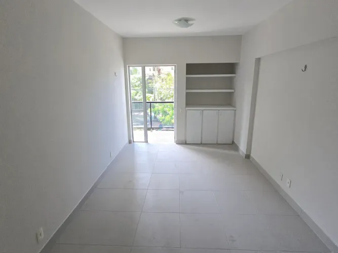 Apartamento em Petrópolis 2/4