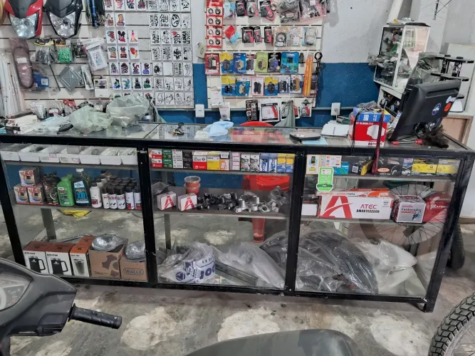 Vendo balcão de vidro