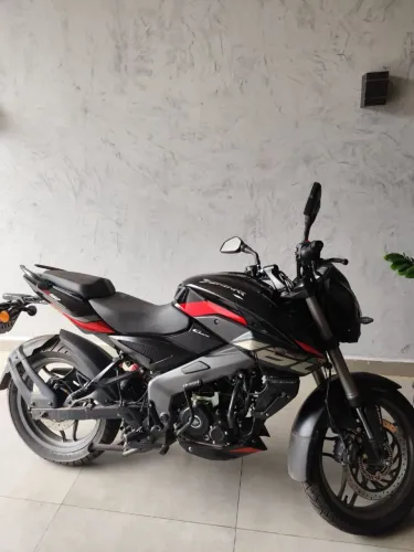 Bajaj Dominar 160