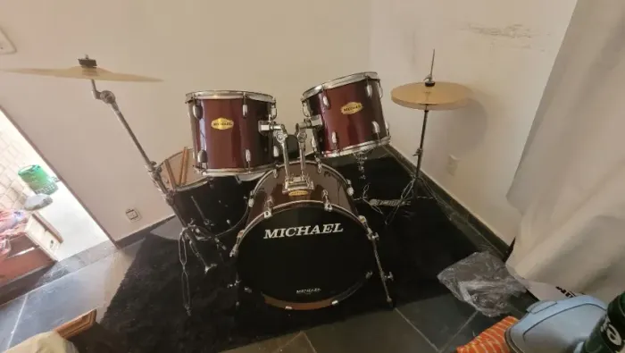 [ABAIXOU] Bateria Acústica Michael Classic - Completa (C/ Pratos e Banco) - Oportunidade!